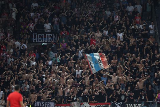 PSV-supporters meppen Oostenrijker het ziekenhuis in: 5 fans opgepakt