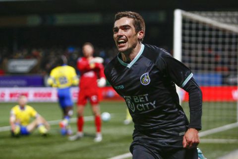 Fortuna Sittard neemt na knotsgekke VAR-beslissing 3 punten mee uit Leeuwarden