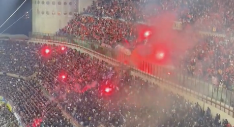 🎥 | Aanhang van Benfica schoot tegen Inter megaveel vuurpijlen het thuisvak in
