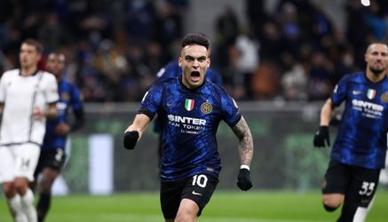Inter met opvallende basisspeler Dumfries easy langs Spezia, AS Roma verliest bij Bologna