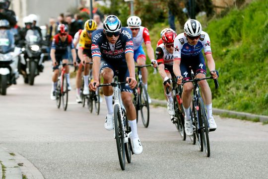 Mathieu van der Poel voelde zich 'oké' in Amstel Gold Race: 'Kon niet op alles reageren'