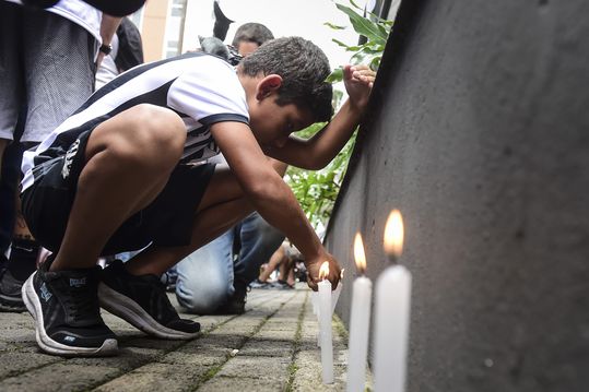 Dochters van zieke Pelé stellen Brazilianen gerust: 'Gaan geen afscheid van hem nemen'