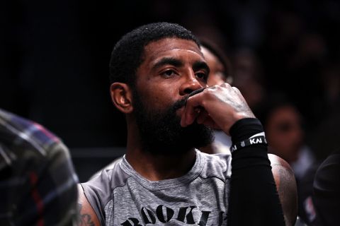 Kyrie Irving is schuldbewust en doneert 500.000 dollar aan organisatie tegen antisemitisme