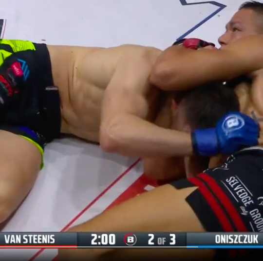 🎥 | Terugzien! Van Steenis verslaat Poolse Bellator-debutant bij rentree na 2 jaar