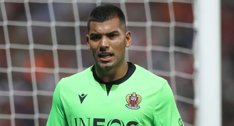 'Walter Benítez kan lekker salarisstrookje verwachten in Eindhoven'