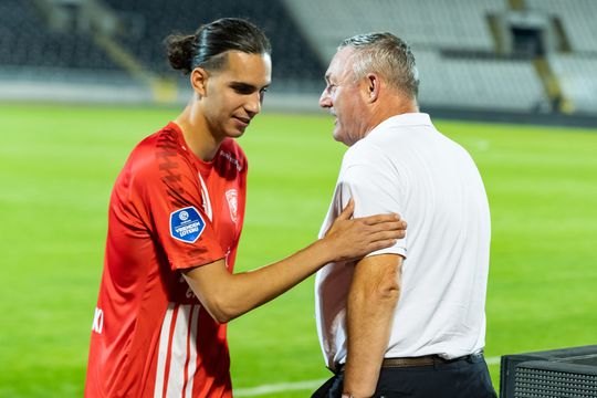 FC Twente wil van Feyenoord te veel geld zien voor Zerrouki: 'Ik heb mij altijd goed opgesteld'