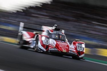 Robin Frijns crasht na iets meer dan 5 uur in 24 Uur van Le Mans