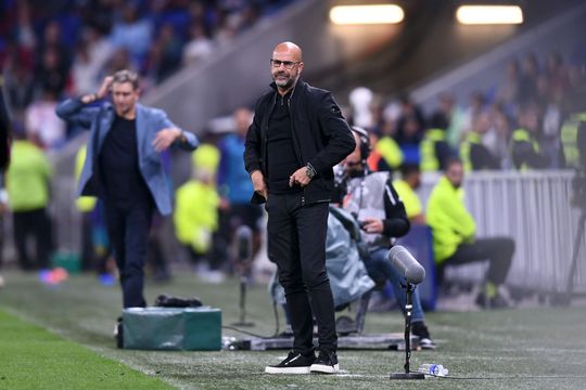 📸 | Geruchtenmolen draait op volle toeren: Peter Bosz gespot in hartje Eindhoven