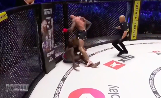 🎥 | Radosław Paczuski stopt Jason Radcliffe in de 1e ronde op historische KSW-avond