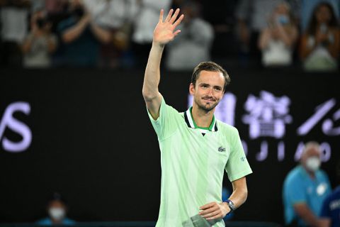 Medvedev sportief na verlies Australian Open-finale: 'Rafael is een geweldige kampioen'