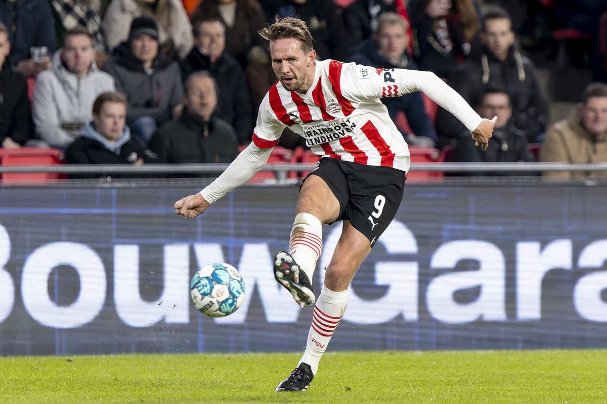 Luuk de Jong en Guus Til op tijd fit voor PSV-Cambuur, Mauro langer afwezig