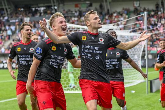 Excelsior vloert diep in blessuretijd NEC na doelpuntenfestijn vol debutanten