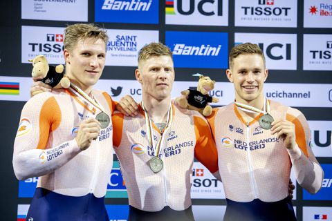 TV-gids: zo kijk je de finale teamsprint bij WK baanwielrennen (hoge goudgarantie)