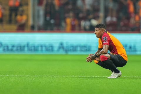 'PSV volgt Patrick van Aanholt, ontwikkelingen rondom Philipp Max'