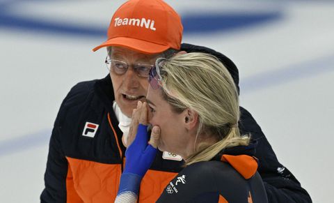 Coach Jillert Anema brandt zijn schaatsers af: 'Ongelooflijk dom'