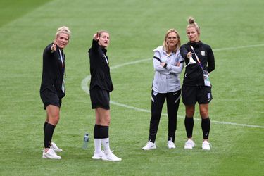 Bondscoach Sarina Wiegman voor EK-finale op volgepakt Wembley: ‘Dit is heel geweldig’