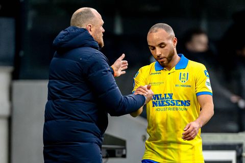 RKC-coach Oosting is gedrag Bel Hassani en Bakkali beu, houdt duo buiten selectie: 'Een keer klaar'