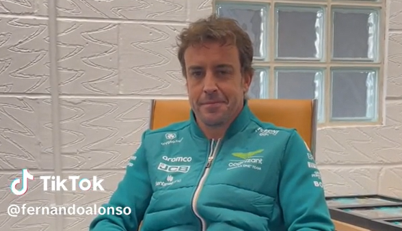 🎥😳 | Bevestigt Fernando Alonso hier zijn avontuurtje met Taylor Swift?