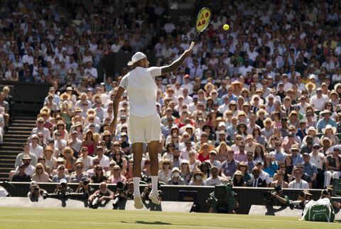 Nick Kyrgios na verloren Wimbledon-finale: 'Ik ga op vakantie, ben helemaal kapot'