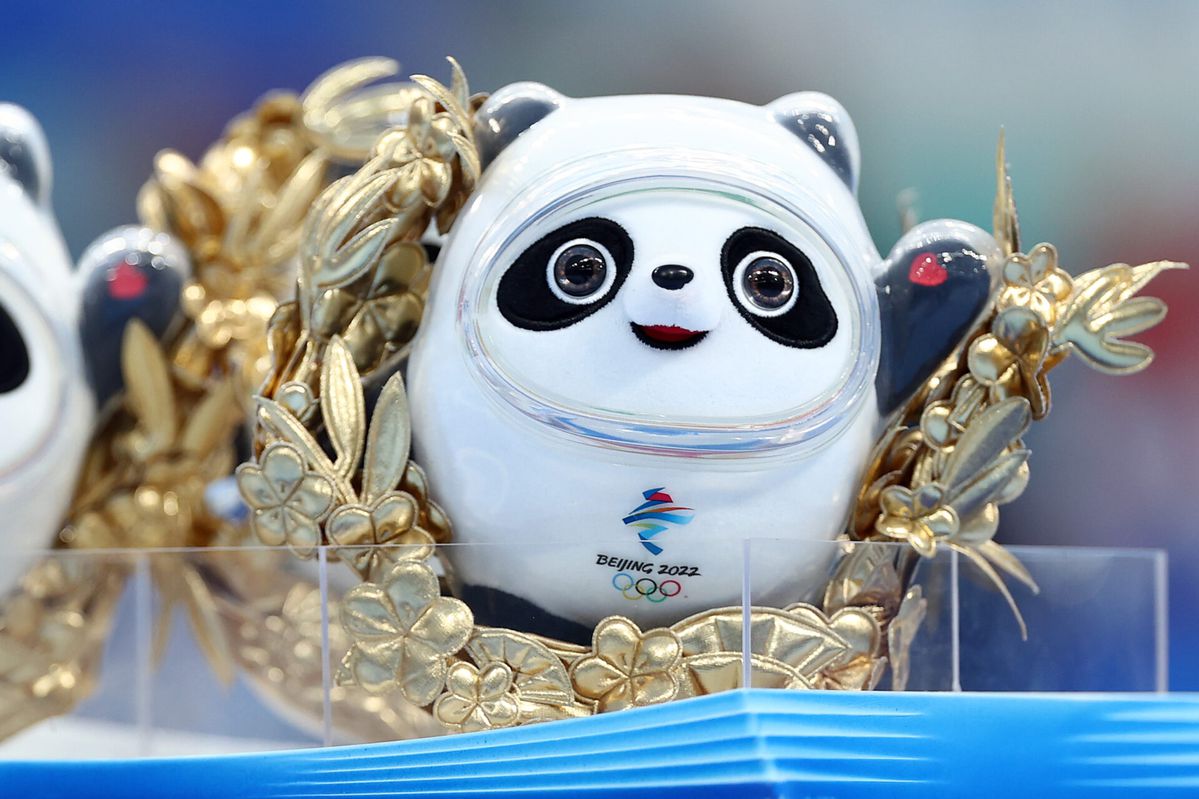 Dit is de lelijke panda die Winterspelen-medaillewinnaars krijgen: Bing Dwen Dwen