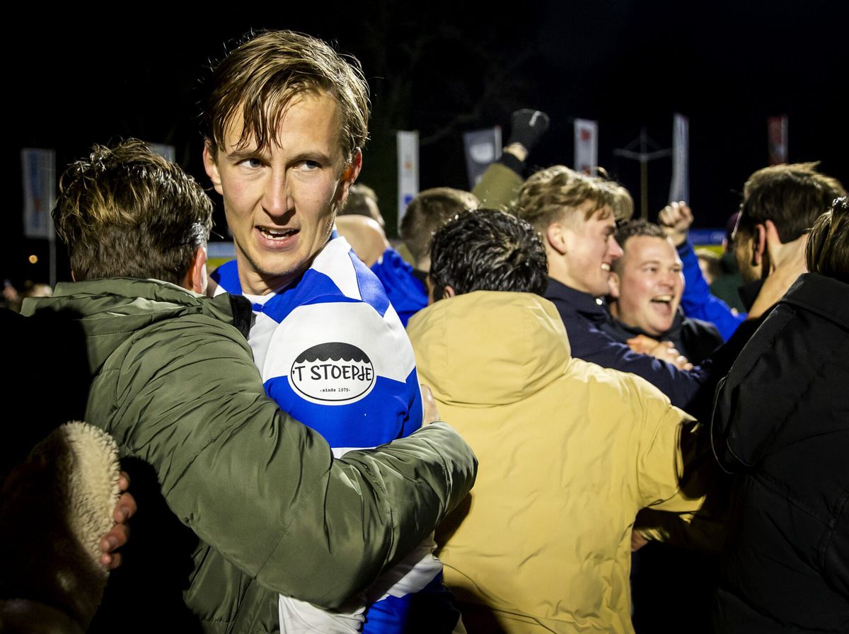 🎥  | Geen prijs voor bekertopscorer Floris van der Linden: 'Kan niets aan mijn kleinkinderen laten zien'