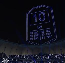 🎥 | Al Hilal pakt fors uit: hologram van FIFA-kaart en totale gekte bij presentatie Neymar