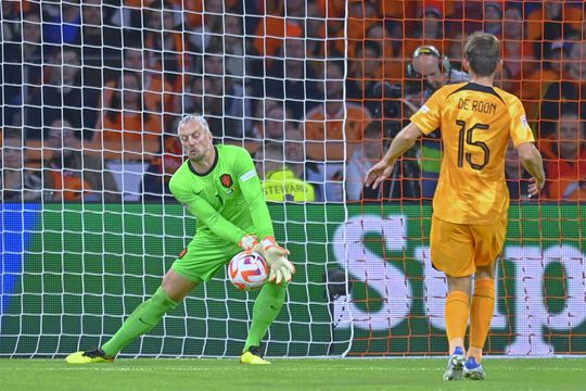 Remko Pasveer gaat nog niet uit van plek in WK-selectie: 'Blijven leveren'