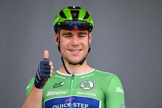 Fabio Jakobsen met beetje stress van start in 3e etappe Tour: 'Ga het weer proberen'