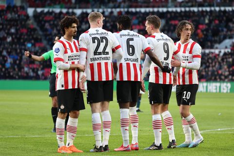 De beker als afscheidscadeau: deze huurspelers vertrekken definitief bij PSV