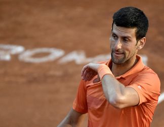 WOW! Novak Djokovic voor 16e keer op rij naar kwartfinales ATP-toernooi Rome