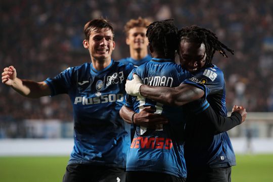 Nederlanders van Atalanta blijven bovenin meedraaien na thuiszege op Sassuolo