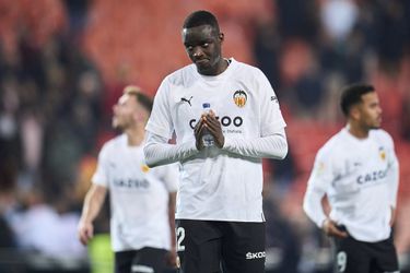 🎥 | Valencia-verdediger Mouctar Diakhaby weigert statement tegen racisme te maken