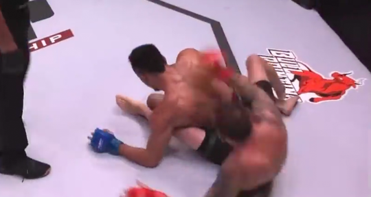 🎥 | MMA-vechters Murphy en De Leon ruziën door NADAT partij is afgelopen