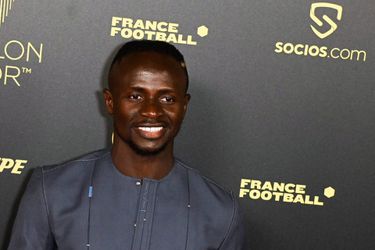 Sadio Mané wint allernieuwste prijs van France Football door inzet naast het voetbal