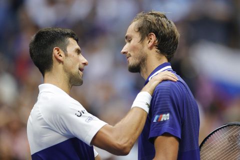 📺​ | Om deze tijd begint de finale van de US Open tussen Novak Djokovic en Daniil Medvedev