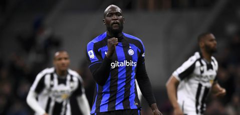 Aan materiaal ligt het niet: spits scoort aan lopende band met oude schoenen Romelu Lukaku