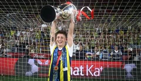 Ajax-target Arda Güler staat op het punt om bij Real Madrid te tekenen