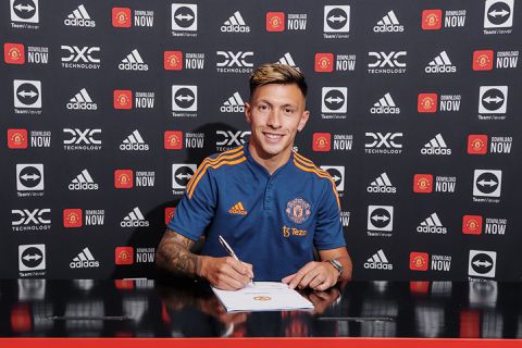 Lisandro Martínez en scorende Eriksen maken eerste minuten in ManUtd-shirt