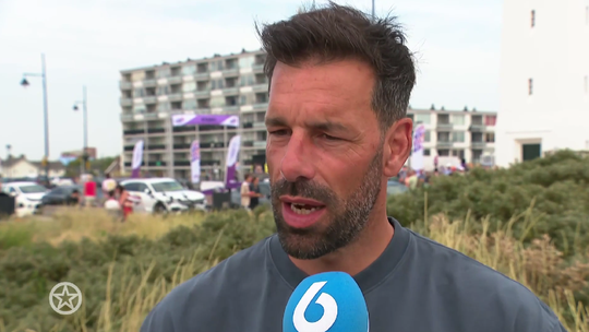 Ruud van Nistelrooij schrok van hersenbloeding Edwin van der Sar: 'Dat is heel hard binnengekomen'