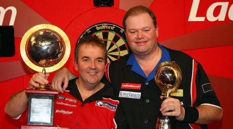 Van Gerwen vs. Smith is de 5e PDC WK-finale tussen een Nederlander en een Engelsman