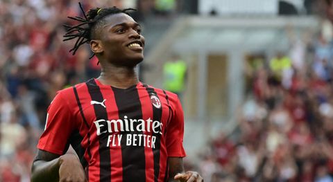 Rafael Leão uitgeroepen tot beste speler van Serie A