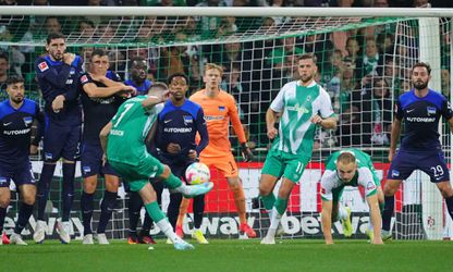 Invalbeurt Jean-Paul Boëtius helpt Hertha BSC niet aan zege tegen Werder Bremen