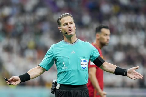 Dit is het geldbedrag dat scheidsrechter Danny Makkelie bij elkaar floot op het WK 2022