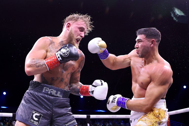 Ongeslagen reeks Jake Paul voorbij: verliest in split decision van Tommy Fury