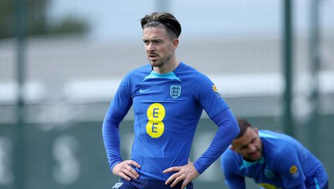 Jack Grealish is kwaad op krant na trio-suggestie: 'Hoeveel shit kan je schrijven?'