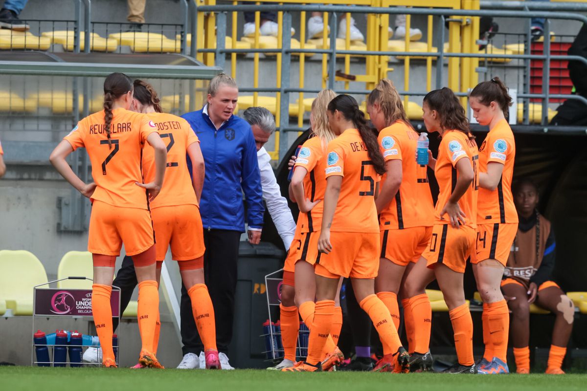 Oranjevrouwen onder-19 doen het alvast eventjes voor: 7-2-winst op Oostenrijk