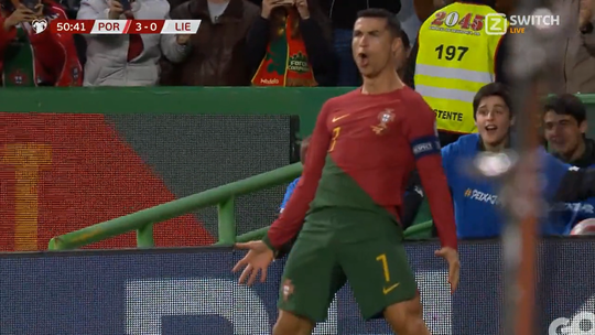 🎥 | Cristiano Ronaldo scoort zijn 119e interlanddoelpunt in recordavond