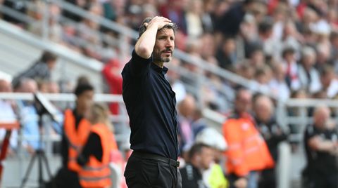 Mark van Bommel snapt niet dat kampioensbeker niet in Genk is: 'Wij staan eerste'