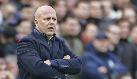 Arne Slot na topper jaloers op PSV: 'Dat je daar twee goals uithaalt'