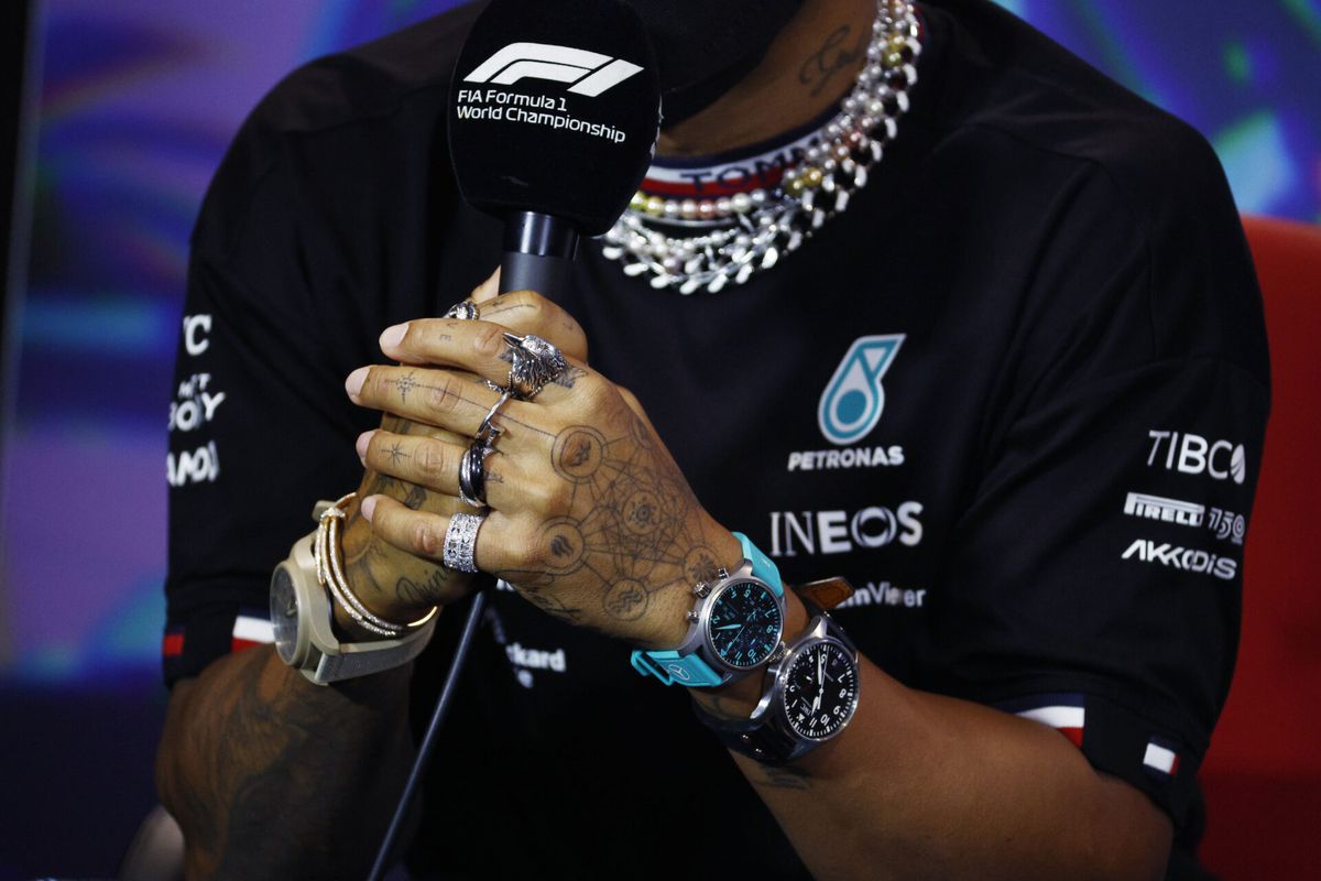F1-coureursvakbond steunt verbod op juwelen: 'Om deze reden gaan we de regel naleven'